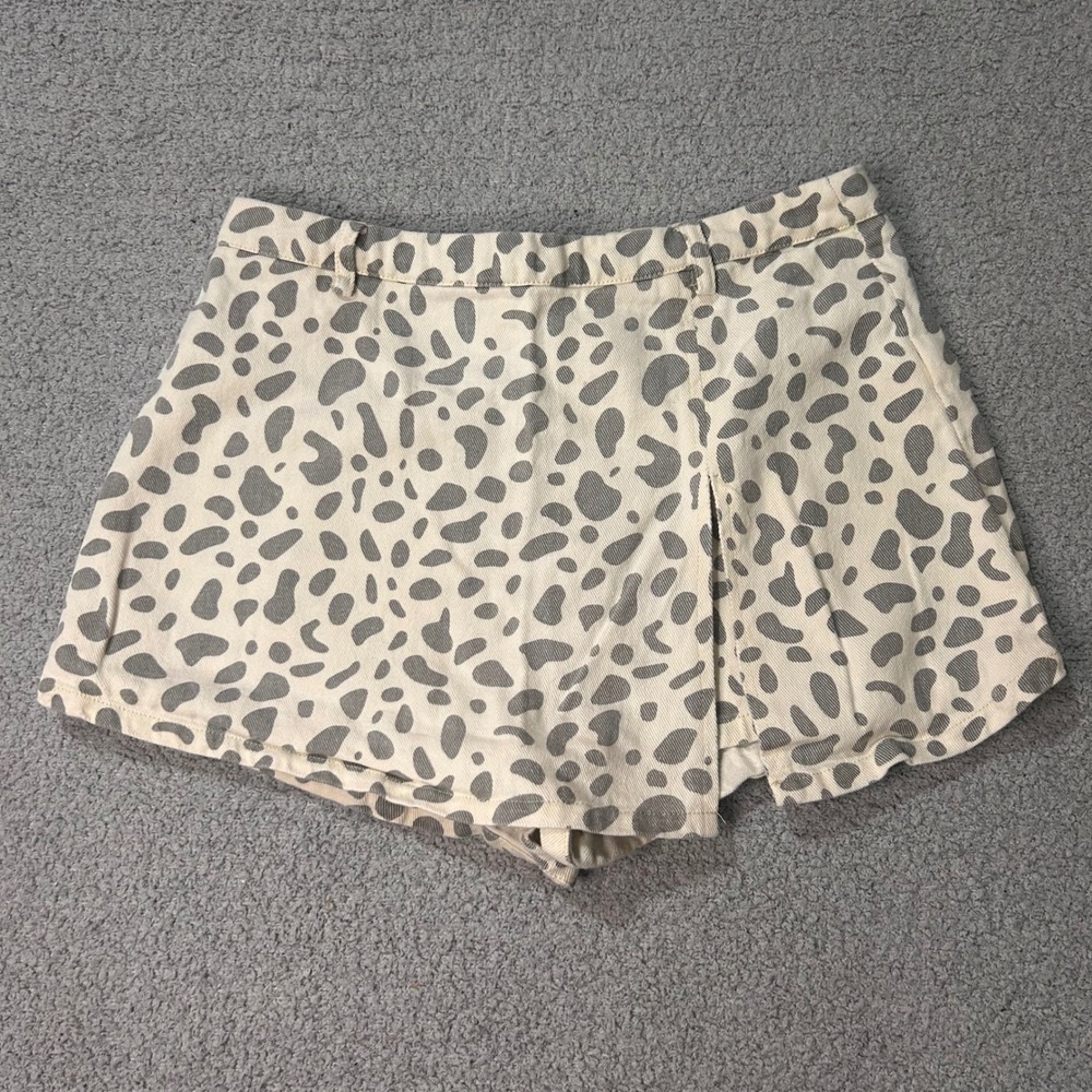 Le Lis Collection Skort Wrap Front M Cream Grey Cow Print Coastal Cowgirl Indie